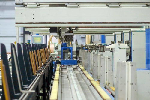 探秘上海无人工厂 数字新基建如何实现制造效率提升30%